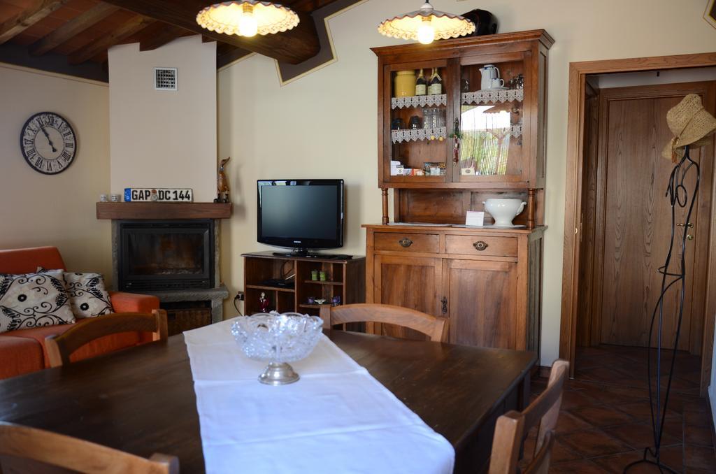 דירות Talla Il Borghetto Di Carra מראה חיצוני תמונה